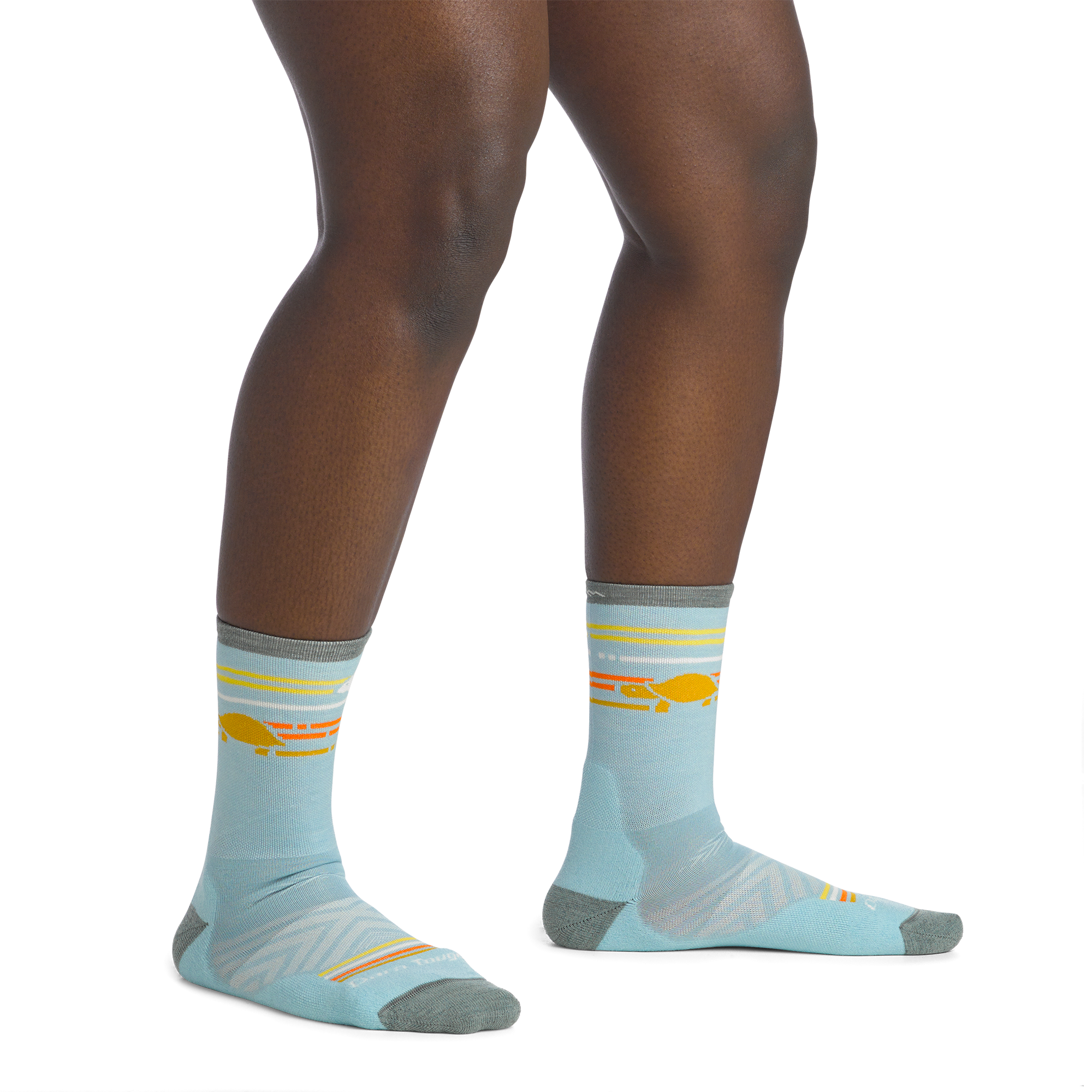 on model image standing bare foot wearing the 1050 pacer micro crew in glacier colorway