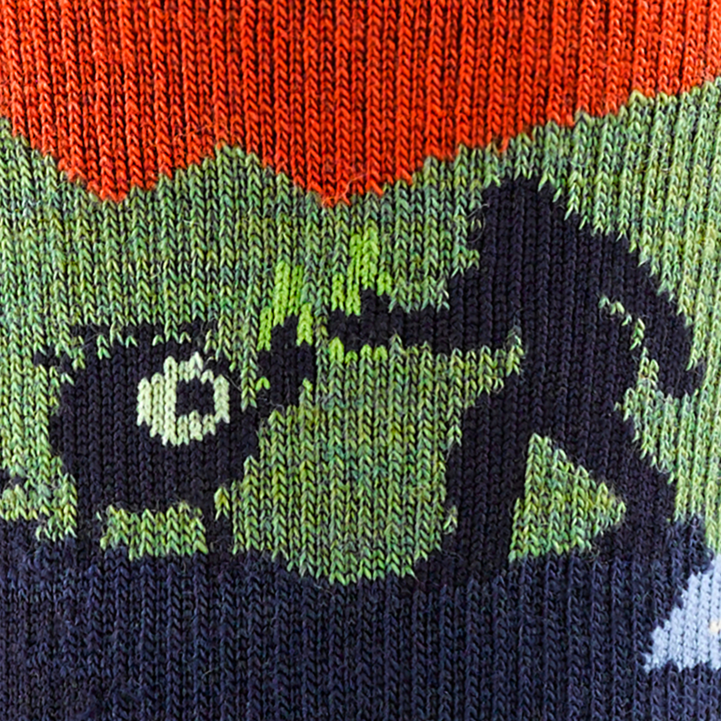 Call out detail image of the of the 5014 Eclipse front image of alien and bigfoot cheering a couple of drinks