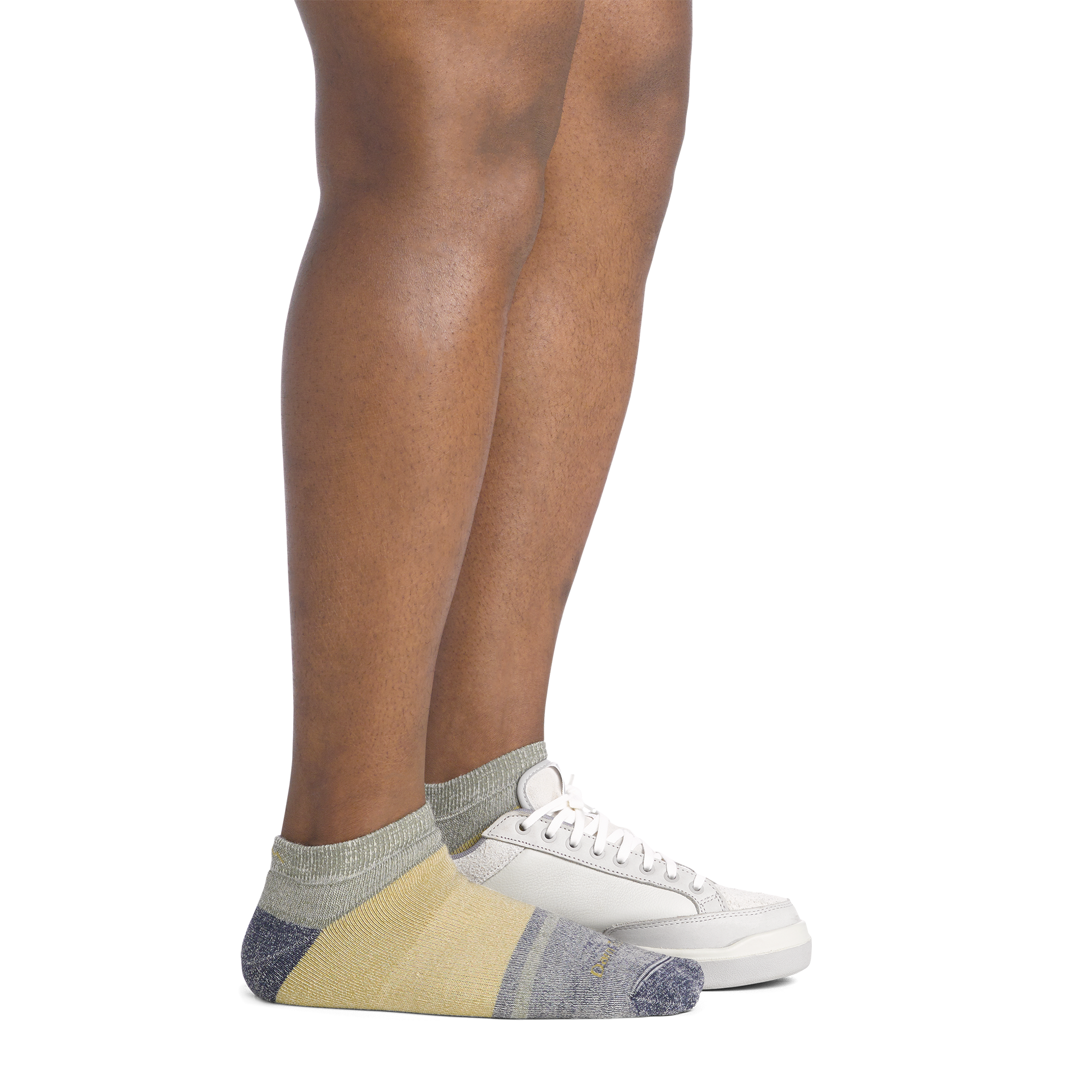 on model image side view back foot with shoe on it wearing the 6128 no show lifestyle sock in fennel colorway